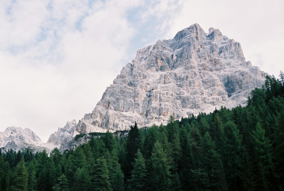 Pelmetto och Forella Val di Val d’Arcia vy från Rifugio Passo Staulanza