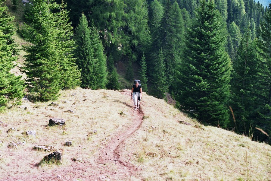 Uppför stig 437 mot Rifugio Cinque Torri